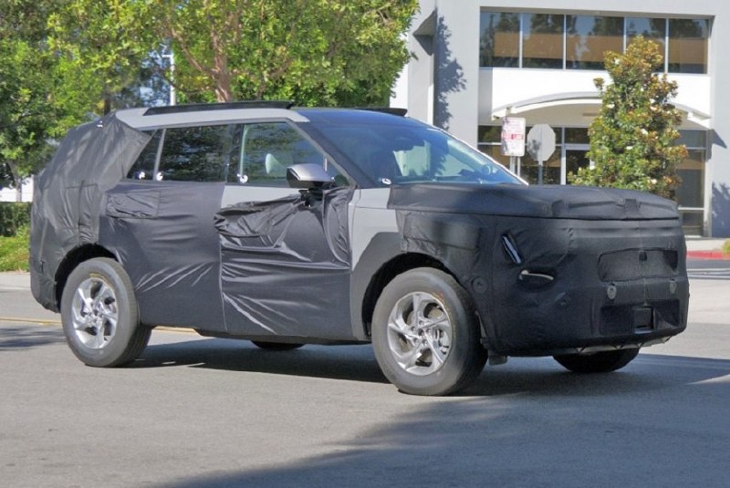 Hyundai Tucson нового поколения вышел на дорожные испытания