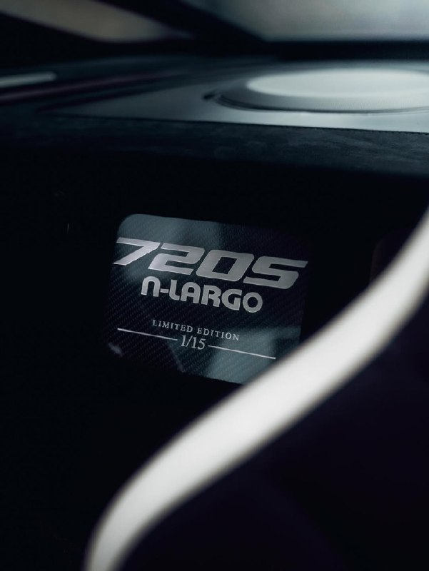 Один из 15 McLaren 720 N-Largo 2