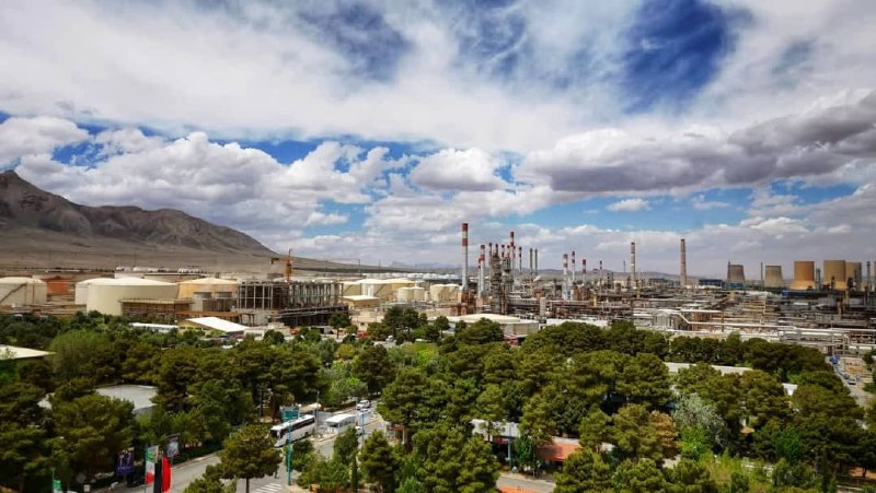🇮🇷 نفت نیوز: 🇮🇷 کانال نفت نیوز رکوردشکنی پالایش نفت اصفهان در بورس کالا؛ فروش ۲ هزار و ۶۶ میلیارد تومانی در یک هفتهشرکت پالایش نفت اص