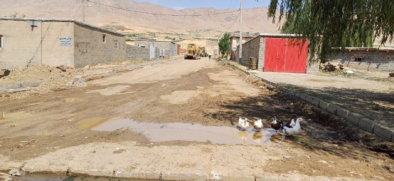 دەنگی خانێ: 🔺اجرای عملیات زیرسازی معابر روستای « شختان » از محل اعتبارات دهیاری #پێگەی_هەواڵنێری_دەنگی_خانێ ــــــــــــــــــــــــ
