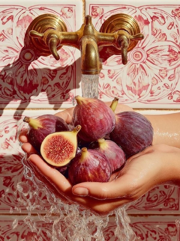 Eleusinian: رسانه پست