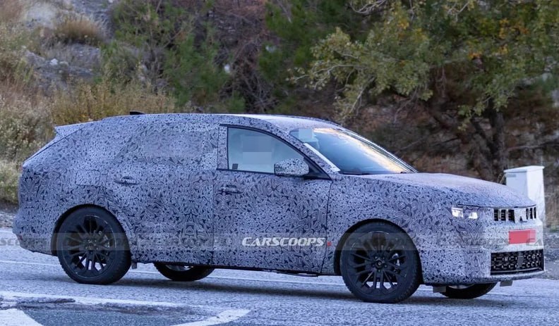 Dacia готовит новый семейный универсал 3
