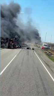 ❗️Ukraine's SBU says its strike on the Slavneft-YANOS refinery in Yaroslavl damaged four RVS-2000 crude oil tanks, causing a spill, with two tanks catching fire. The agency also reported damage to the refinery's key ELOU-1 and AVT-3 processing units.