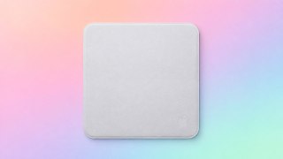 До чего довёл кризис памяти: тряпочка от Apple стала хуже предыдущейБлогер SnazzyLabs протестировал новое поколение чистящей ткани от Apple, которое стало вдвое дешевле — 10 долларов вместо 20. Оказалось, что вместе с ценой ухудшились и характеристики: у н