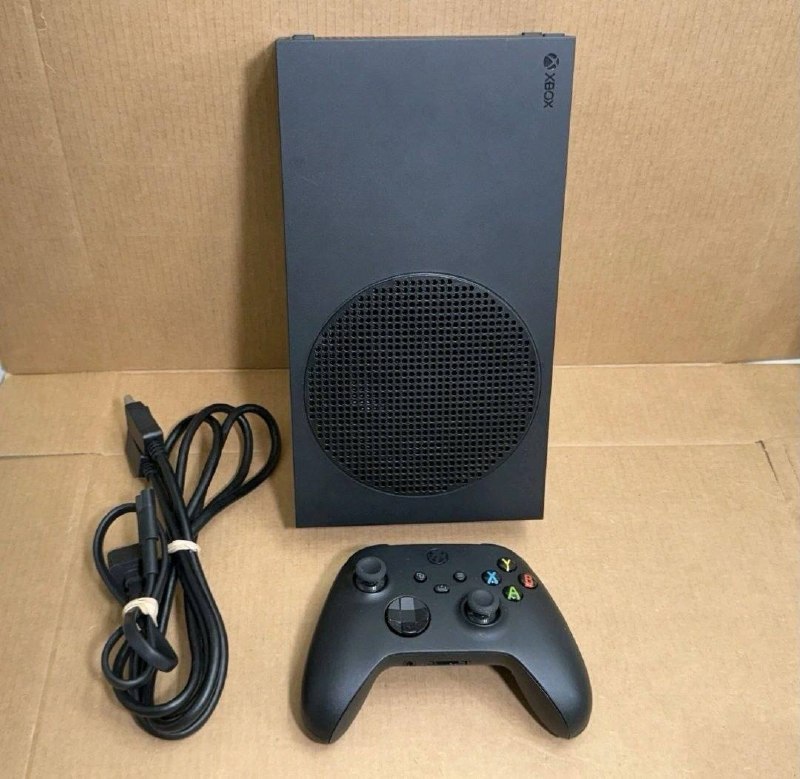 Продам xbox series S 1TB (без аккаунта)