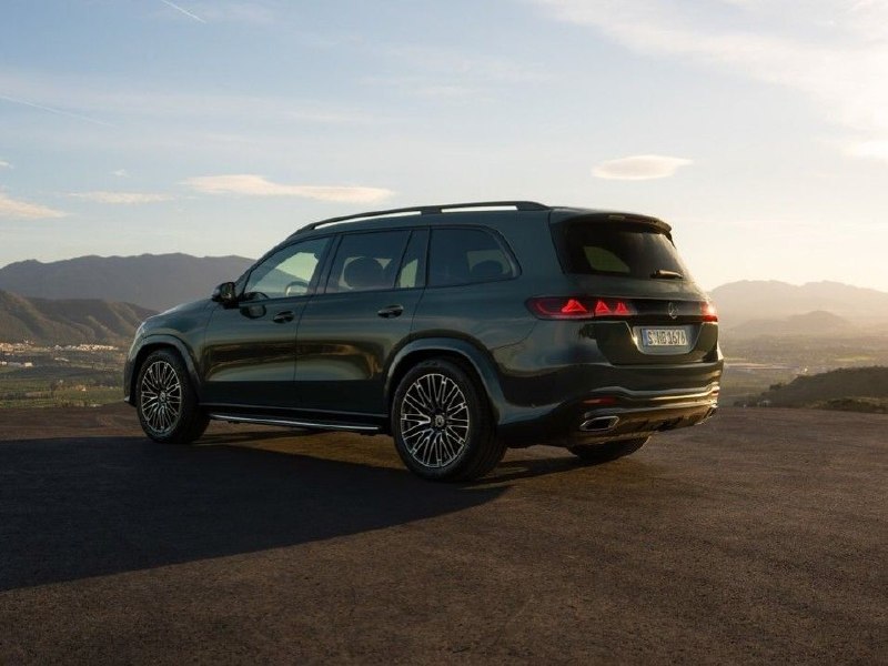 Mercedes полностью обновил линейку кроссоверов — GLE и GLS получили рестайлинг. 10