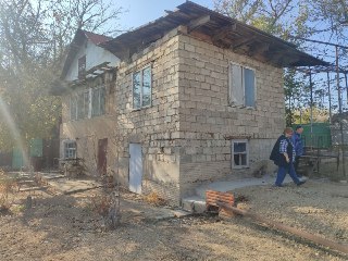 Продаётся 8 соток кадастровый участок за городом