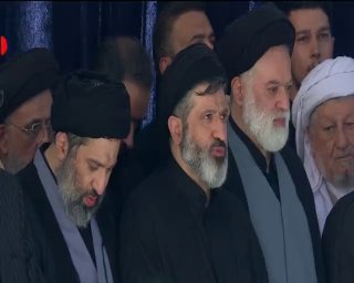 נוכחות ילדיו של המנהיג ההרוג אייתוללה חמינאי במסגד טהראן