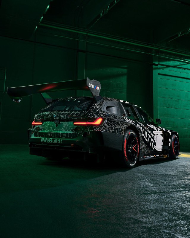 BMW M3 Touring 2