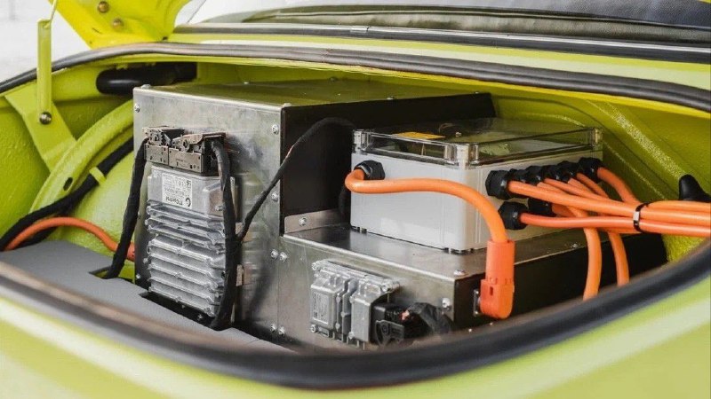 Электрический рестомод на базе BMW 2002 5