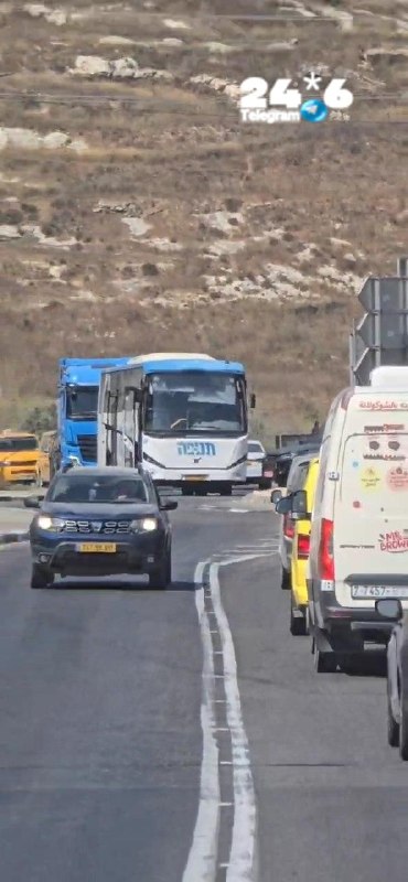 🇮🇱 צומת קדומים: בעקבות אוטובוס תקוע, מורגשים עומסים בכביש 55 בשני הכיוונים. משטרה במקום מנתבת את התנועה.