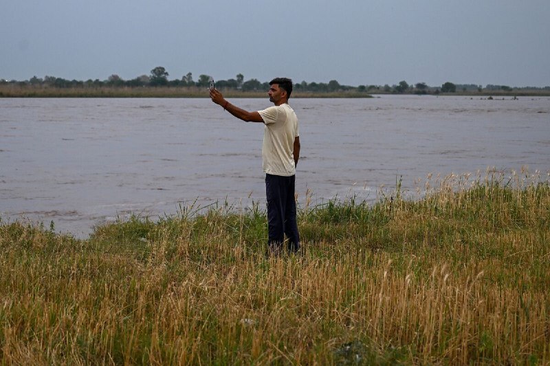 Pakistan Says India Chokes River Flow as Fears of Conflict Rise
