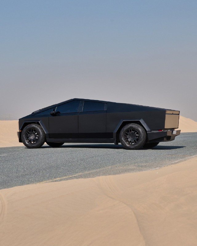 Tesla Cybertruck 3