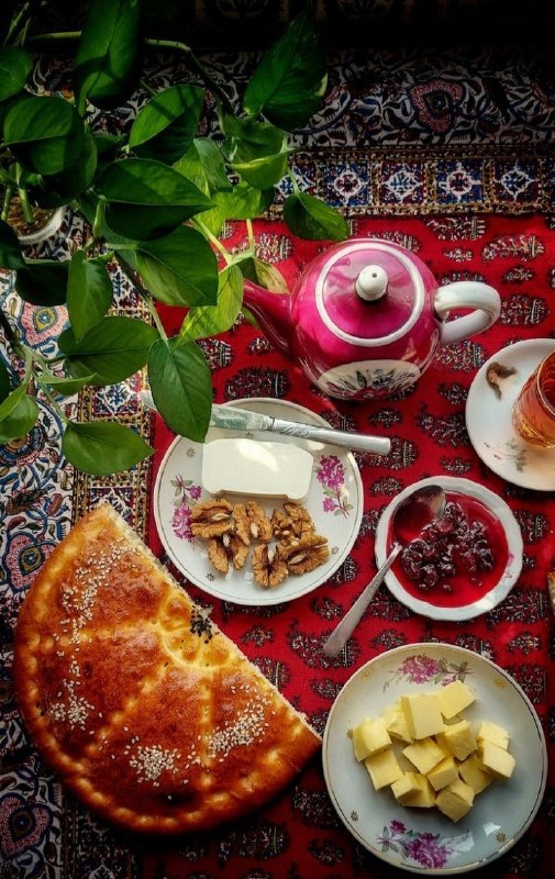 ♨️میم مثل مـــ❤️ـــادر♨️: زندگی كوتاه تر از اونه... كه بخواييم صبحها با كلی افسوس از خواب بيدار شيم !الهی دلتون همیشه شاد باشِهصبحتون بخیر🍃✨صبحا