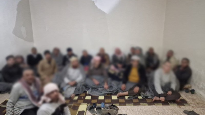 وزارة الداخلية السورية تعلن إلقاء القبض على "81 عنصراً من تنظيم داعش من أصل 120" فرّوا من سجن الشدادي، بينما قال مدير المركز الإعلامي لقوات سوريا الديمقراطية (قسد)، فرهاد شامي، لرووداو إن "فصائل تابعة لحكومة دمشق أطلقت سراح جميع سجناء داعش في السجن، والذين كان عددهم يناهز "1500 سجين"