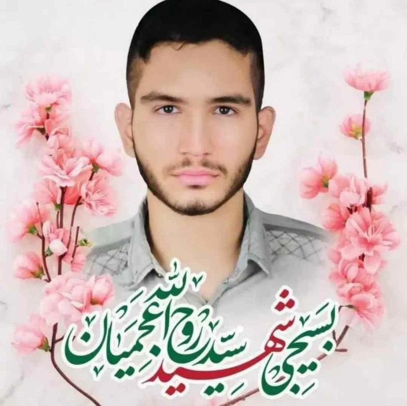 🌷کانال بزرگ شهدا🌷: 💌بسمـ رب الشـهدا.....🕊🌸﷽سبک بالان عاشق﷽ولی کسی جنازه را سنگ نمیزنه 😭😭😭رو قفسه سینه شون بالا پایین نمیپره،پیکر نیمه جانشو