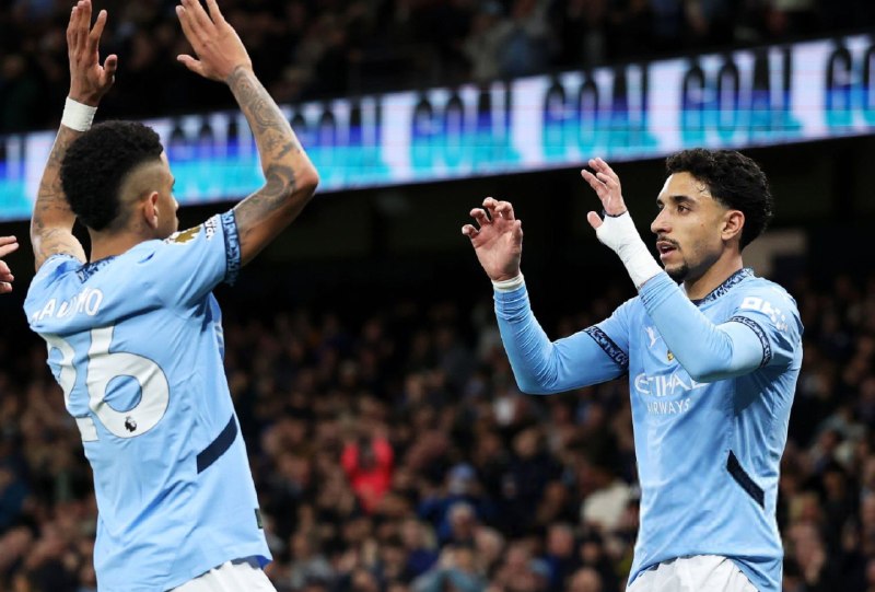 ⚽️ بیست و دو | Bistodo: 🚨💣⚽️⚽️| بن جیکوبز: منچسترسیتی قیمت فروش مرموش و ساوینیو رو حدودا 180 میلیون یورو تعیین کرده و بعد از فروش میفتن دنبال جذ