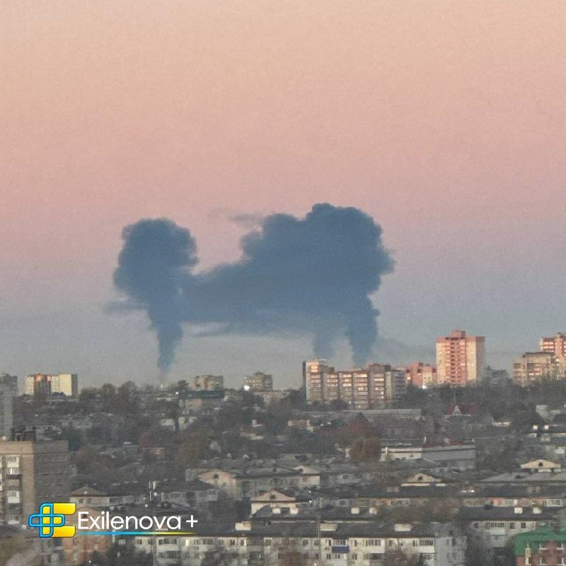 בית זיקוק נפט עולה באש באזור סמארה, ומפעל המייצר שימורים עבור הצבא הרוסי מותקף באזור בריאנסק. תושבי נובוקוי…