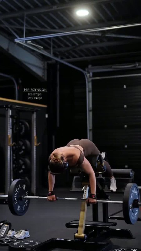 Топ-7 упражнений для упругих бёдер и ягодиц 6