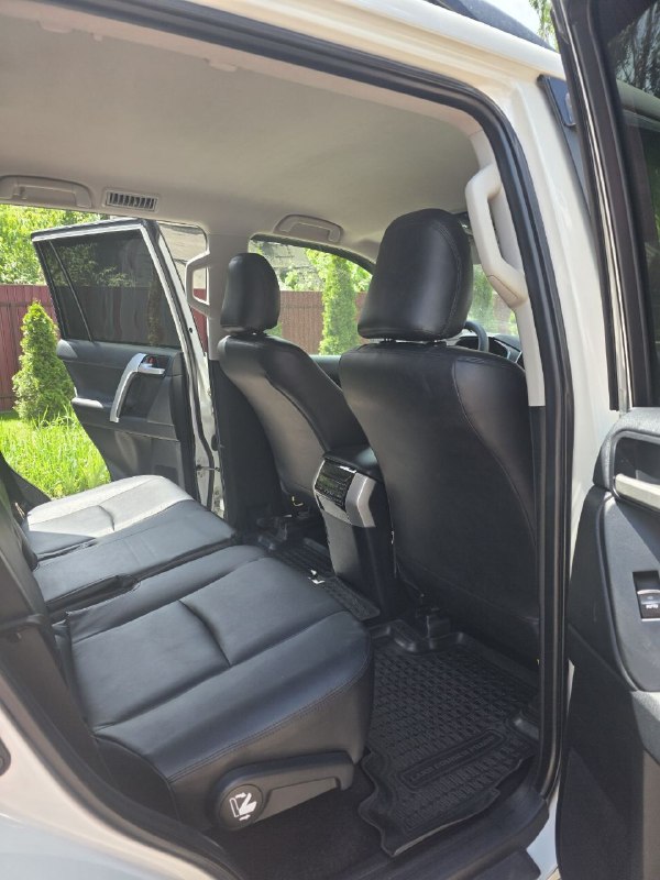 Продам автомобиль toyota land cruiser prado.
4.500.000 Р
Пробег, км: 160 000
Количество дверей: 5
Поколение: 150 рестайлинг 2 (2017—2026)
Тип двигателя: дизель
Привод: полный
Мощность, л. С. : 177
Модификация: 2.8 d-4d at (177 л. С. )
Комплектация: prestige
Руль: левый
Цвет: белый
Тип автомобиля: с пробегом
Состояние: не битый
Птс: оригинал
Владельцев по птс: 2
Обмен: возможен
Дополнительные опции
Усилитель руля: гидравлический
Управление климатом: климат-контроль однозонный
Салон: кожа, кожаный руль, обогрев всех сидений, зеркал и руля.
Автомобиль в отличном состоянии, обслуживание для себя, покрытие керамика, третий автомобиль в семье, детали по телефону+79493718176 - фотография - 9