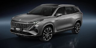 Понаехали: «Москвич» представил кроссоверы М70 и М90Оба автомобиля являются клонами китайских машин: MG HS и MG RX9 соответственно. «Москвич М70» получил передний привод и двигатель на 1,5 либо 2 литра. М90 — полноприводный, с двигателем на 2 литра.Гендире