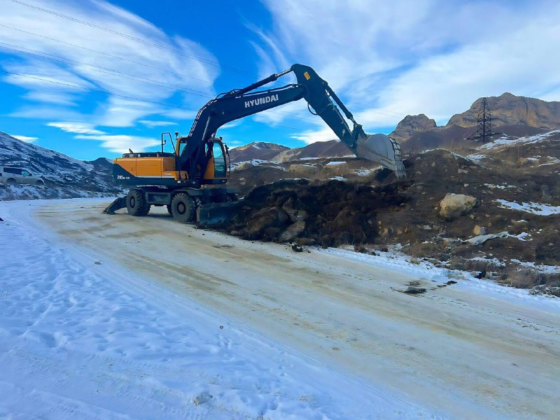▪️ В Акушинском районе Дагестана капитально ремонтируют дорогу «Гапшима – Кули через село Балхар» на участке 0–3 км. Работы проходят в рамках нацпроект фото