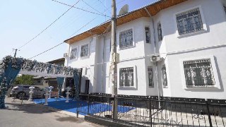 Бодомзорда 4-қаватли ҳовли сотилади, шахари марказида.