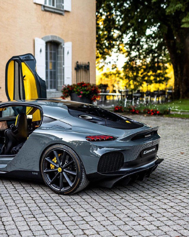 Koenigsegg Gemera 5