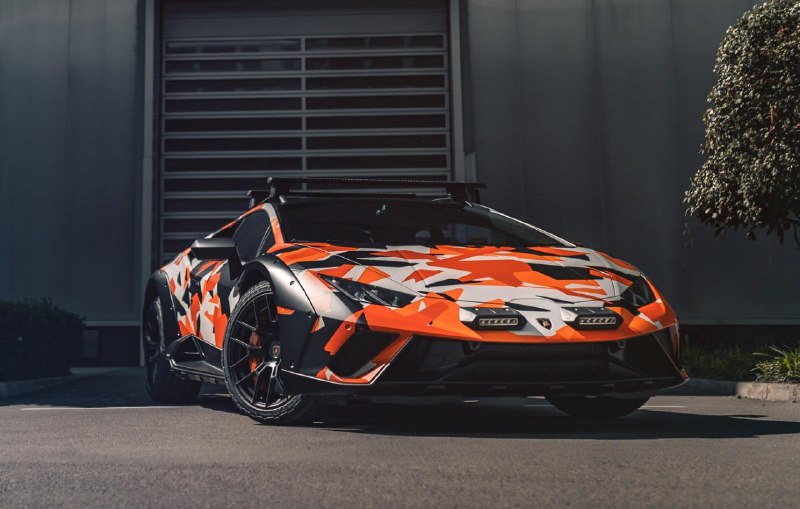 Lamborghini Huracan Sterrato получила камуфляжную окраску 4