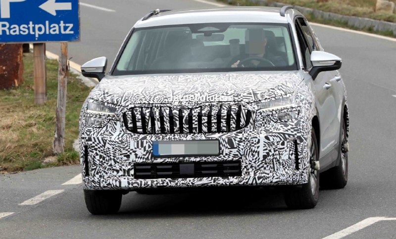 Skoda вывела на испытания обновлённый Kodiaq Кроссовер получил переработанный пе
