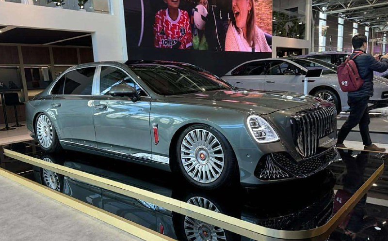 Hongqi Guoya — китайский седан по цене Mercedes-Maybach S-класса 4