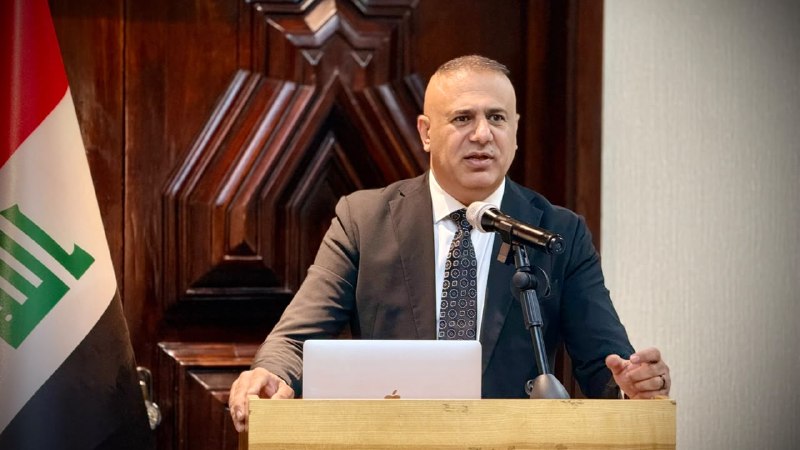 رئيس دائرة العلاقات والإعلام في وزارة الداخلية يشارك في ورشة اليونسكو لتصديق دراسة الحوكمة الرقمية ومكافحة المحتوى الضار في العراق دائرة العلاقات والإعلام في وزارة الداخلية يشارك ف