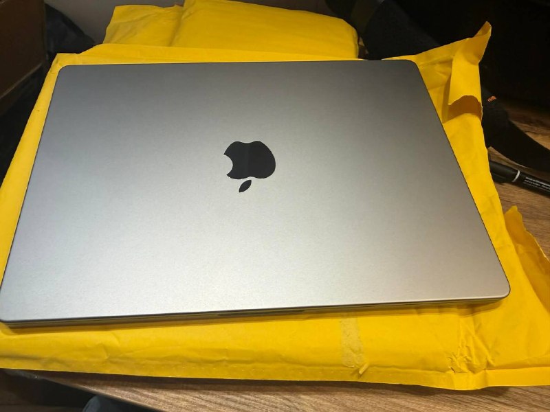 Продаю MacBook Pro M1