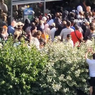 Давка, драки и слезоточивый газ в очередях за кондиционерами и вентиляторами во Франции — замученные жарой местные выламывают двери в магазины и калечат друг друга в попытке урвать кусочек прохлады. В четверг французский филиал компании Lidl объявил о расп
