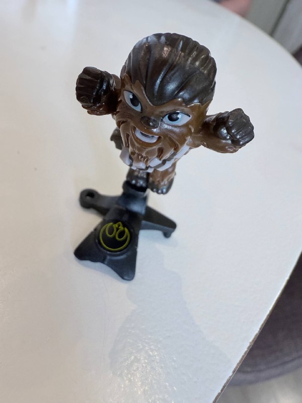 Обменяю Чубаку из серии Kinder surprise (Киндер Сюрипиз) по Star Wars (Звездные войны) — фото 1