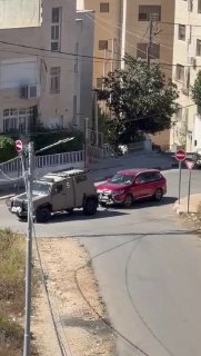 Urgent: The occupation forces are withdrawing from the vicinity of the H Clinic hospital in the Almasayef neighborhood in Ramallah after arresting the perpetrator of the shooting attack and confiscating his vehicle.