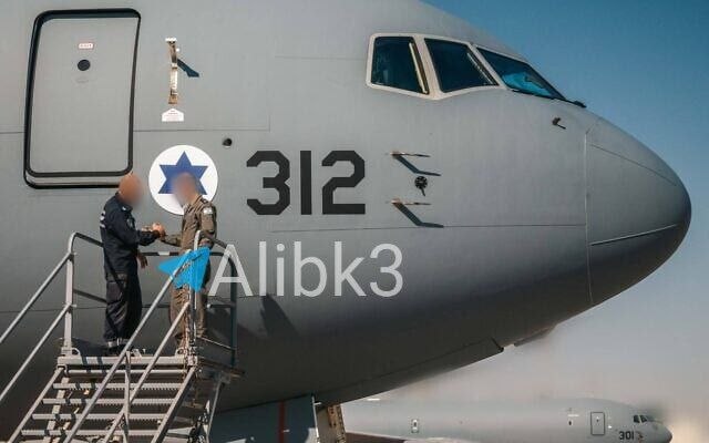 کمپین بازگشت شاهزاده: 🇺🇸🇮🇱ایالات متحده، دومین هواپیمای تانکر سوخت‌رسان را از مجموع شش فروند هواپیمای جدید، به نیروی هوایی اسرائیل تحویل داد.@C
