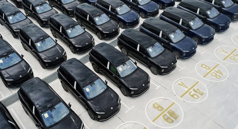 В мире сократились продажи новых автомобилей