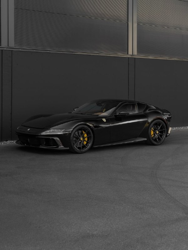 Ferrari 12Cilindri 7