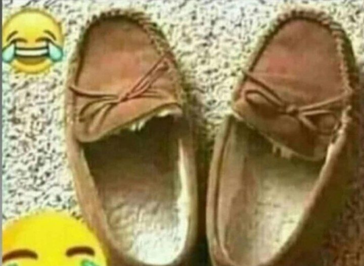 💔 سوزدل 💔: یا من مرض روانی دارمیا اینکه این کفشا میخندن😂😂😂😁
