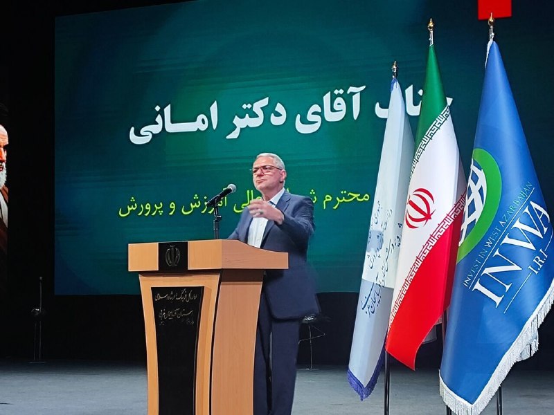 سراج۲۴: دبیرکل شورای عالی آموزش و پرورش: تحول آموزش و پرورش با رویکرد مهارت‌محور ضروری است / فناوری در کلاس‌های درس مطالبه رییس‌
