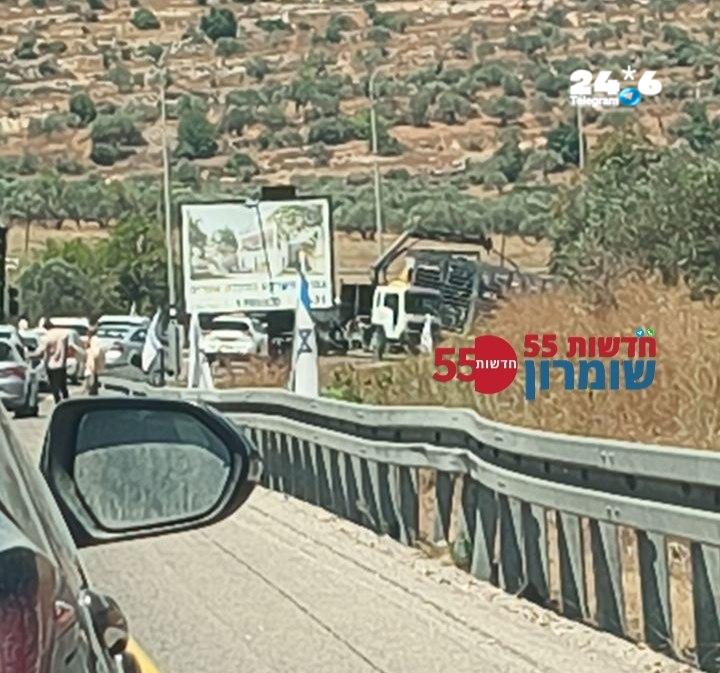 🇮🇱 בהמשך לכביש 60: המשאית חולצה מהתעלה, הכביש נפתח לתנועה.