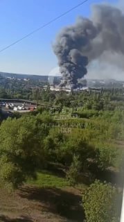 Российские войска нанесли удар по Кривому Рогу. Более 100 человек пострадали, шестеро погиблиРоссийские беспилотники нанесли два удара по крупнейшему торговому центру Кривого Рога, сообщил глава Совета обороны города Александр Вилкул. Судя по опубликованны