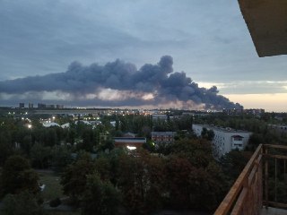 Атаки БПЛА. Главное к этому часу: ▪️ Семь человек пострадали в результате атаки БПЛА на Ростовскую область, сообщил губернатор. В Ростове-на-Дону повреждены две многоэтажки,▪️ Также в Ростовской области атакован склад Ozon — обошлось без пострадавших, пожа