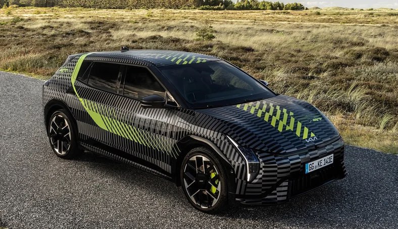 Kia готовит к выпуску спортивную версию хэтчбека EV4