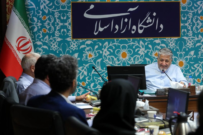 روزنامه فرهیختگان: 📸 جلسه شورای معاونین دانشگاه آزاد اسلامی◀️ عکس از علیرضا میرزایی@Farhikhtegan_Daneshgah📸 جلسه شورای معاونین دانشگاه آزاد