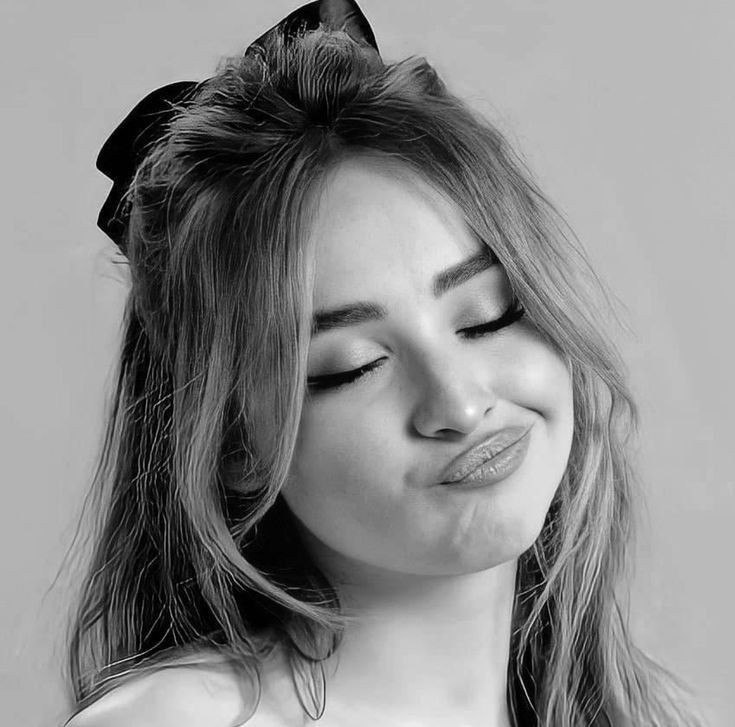 😍🌹♥️ عاشقانه.😍🌹❤️: مَنــ هَمونیَمــ ڪِــ هیشڪے با اَخلاقِشــ حالْــ نِمیڪُنِع
