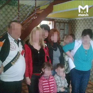 Семья личной тарологини экс-главы офиса Зеленского Андрея Ермака продала всё имущество на Украине, вложила деньги в российские банки и получила гражданство РФ. По данным Mash, 43-летний зять Вероники Фэншуй (она же Аникиевич) — Александр Олейник — долгое в