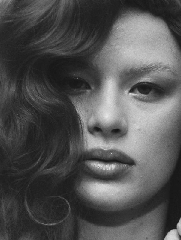 И в кудрявом хаосе важны детали 💔И в кудрявом хаосе важны детали 💔