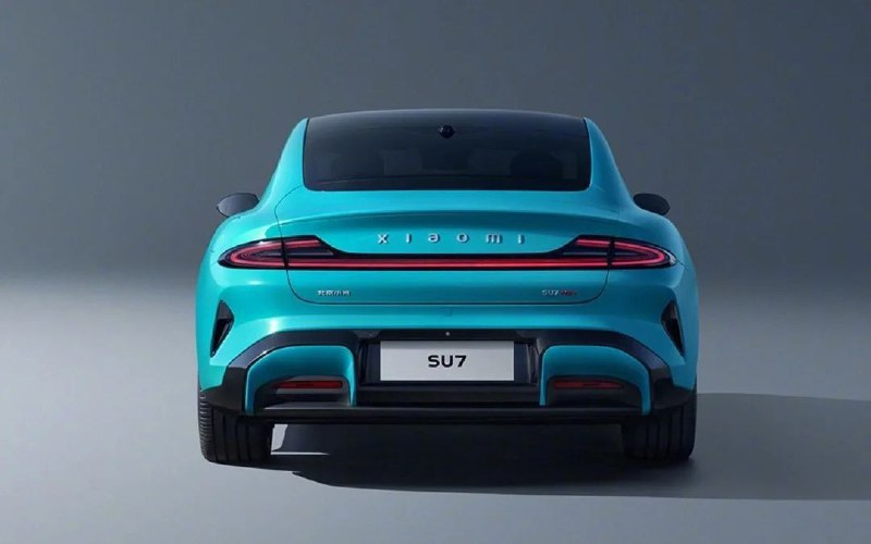 Представлен электрический седан Xiaomi SU7 8